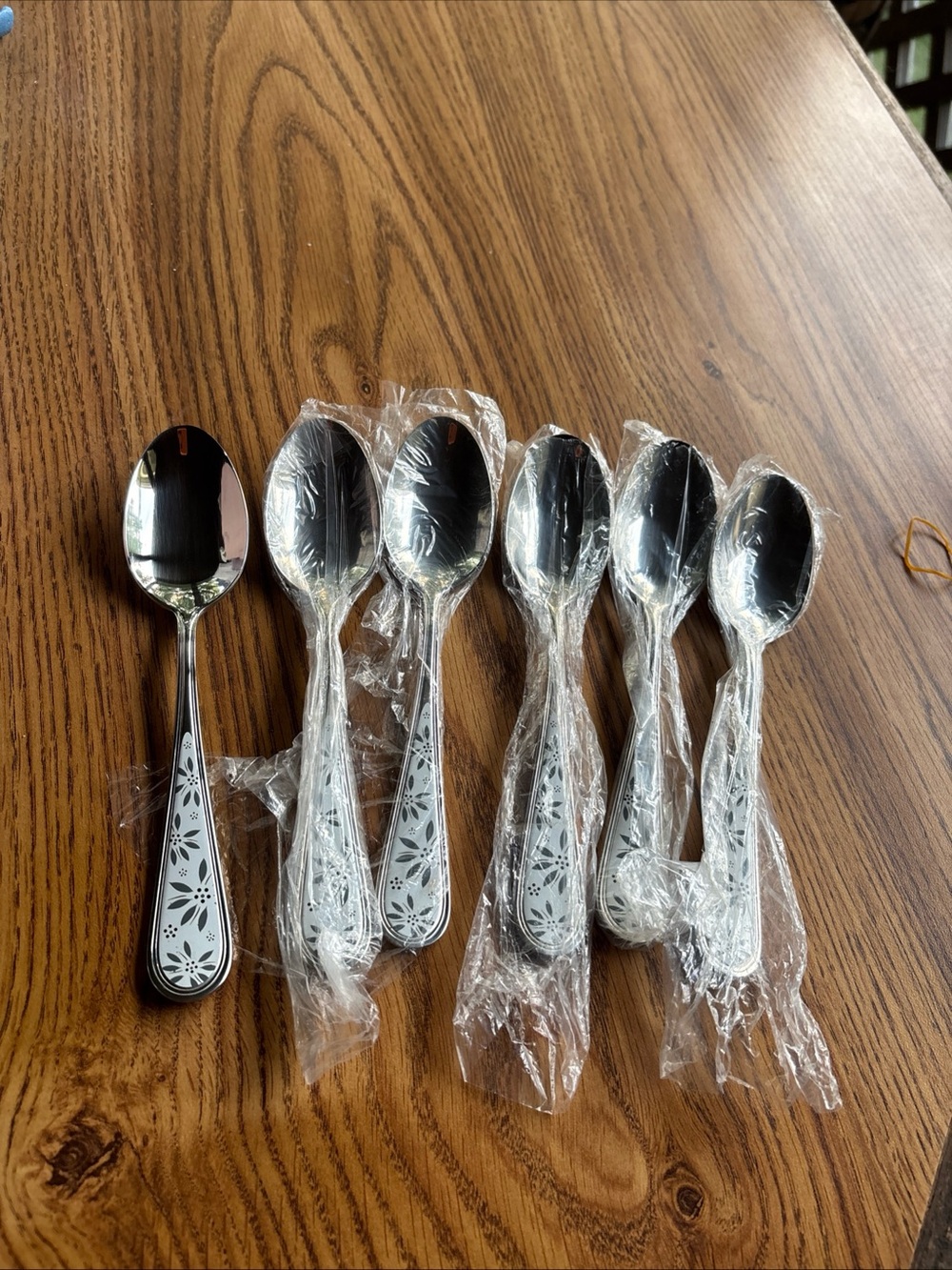 Temp-Tations Silver Soup Spoons Set with Gray/ White Floral Handles (6)